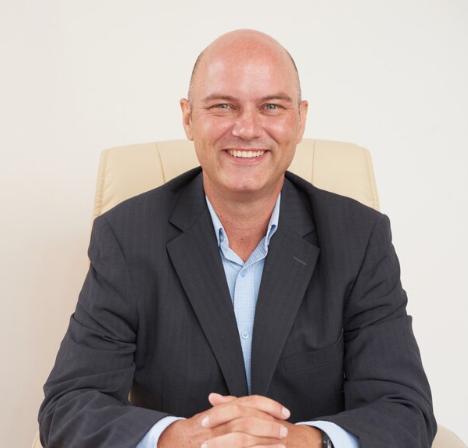 Dr. João Ribeiro