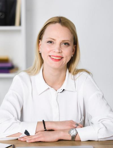 Dra. Maria Silva